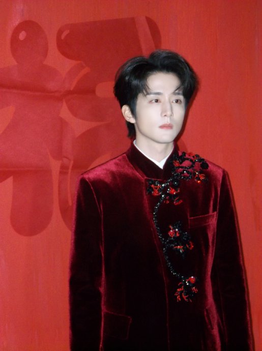 梁家辉刘涛张新成央视春晚献唱《手到福来》