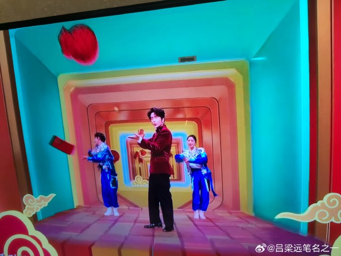 刘涛在2026年春晚表演的《手到福来》具体有哪些创新互动环节？