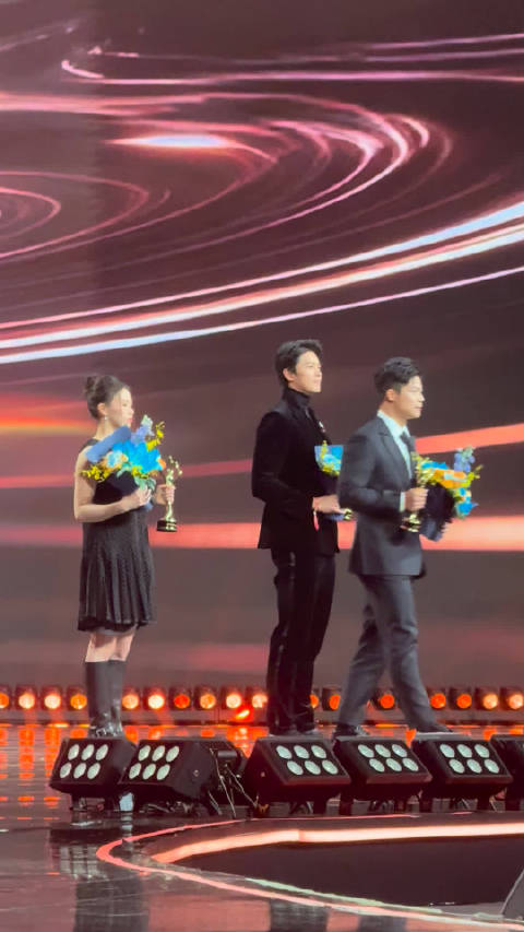 下次请走红毯好吗 汪顺队长