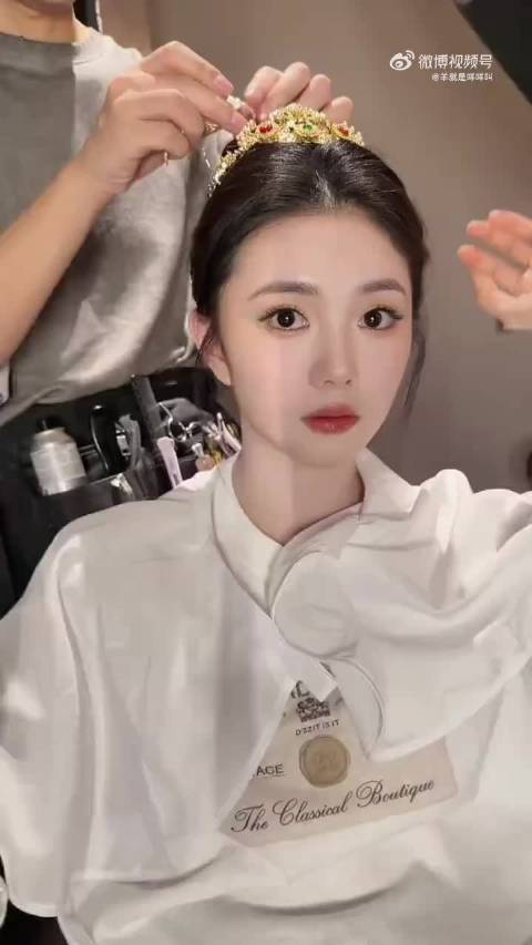 刘浩存陕西丝路春晚造型，美我一大跳！