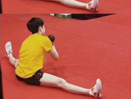 国乒选手热身现一字马,林诗栋动作颠覆认知