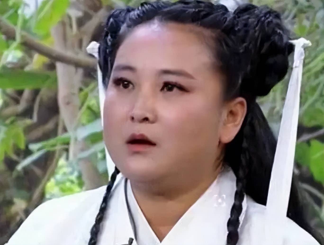 贾玲的狠，马丽学不来。_沈腾_喜剧_张小斐