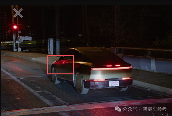 特斯拉Cybercab路测曝光：无后视镜，摄像头自清洁技术亮相