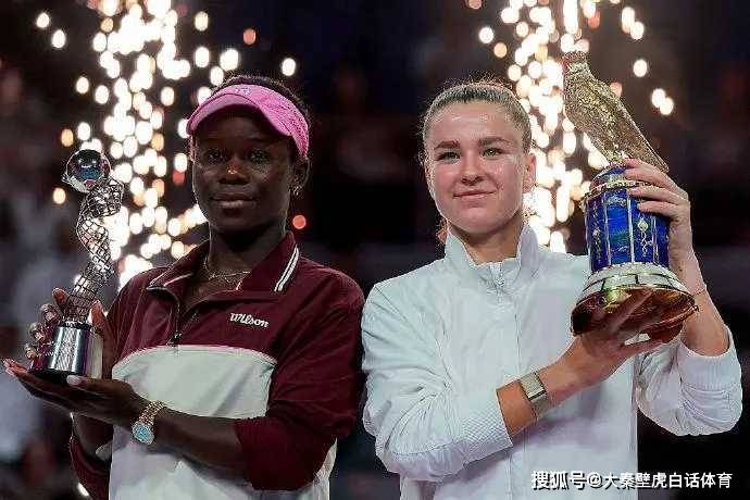 2-0大结局!WTA最新排名又变了:19岁小将首进前十，郑钦文升2位