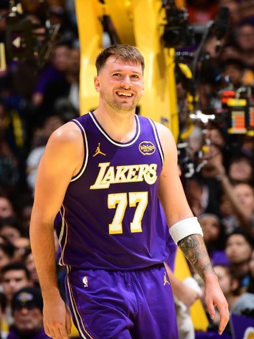 阿里纳斯一针见血：东契奇约基奇全明星划水！不是不拼 是真不能拼？