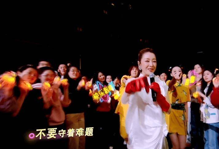 山西春晚录制结束!知名女歌手脸被冻伤，素颜照让粉丝直呼心疼!