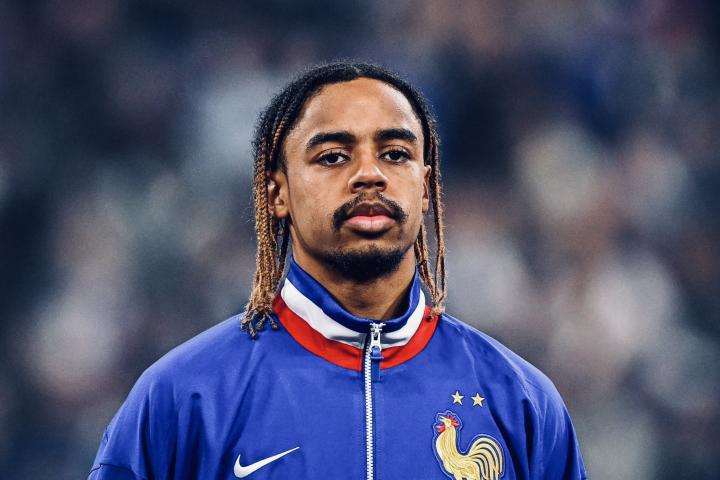 队报:拜仁和切尔西为巴尔科拉提供诱人报价，但他是非卖品|拜仁慕尼黑|巴黎圣日耳曼|切尔西|巴尔科拉|懂球帝