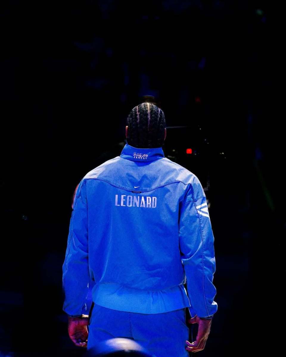 战神卡！伦纳德Ins晒自己全明星期间的照片与球迷分享