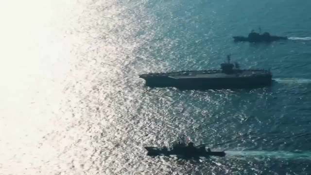 美福特号航母携5艘驱逐舰驶向中东，或经苏伊士运河进入红海