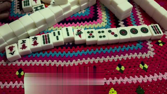 大年初二麻将扑克齐上阵，年味儿十足