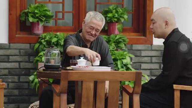 这段在赵本山的作品里可能并不出彩，但搁现在春晚应该不影响竞争一等奖