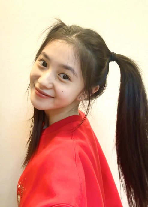 刘浩存春晚“抽象”表情包火了，这届网友的创作力有多绝？