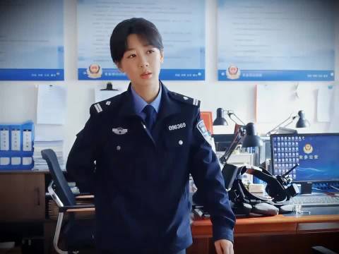 哥哥：喂我花生，谁来喂我花生 "生命树 "杨紫