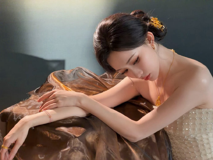 孟子义被助理吃光饼干后，悄悄网购补货！宠粉的尽头是宠助理