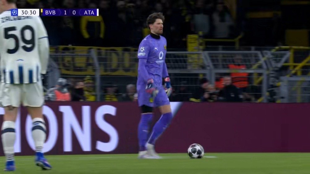 亚特兰大欧冠赛场态度消极，科贝尔轻松突破无人干扰