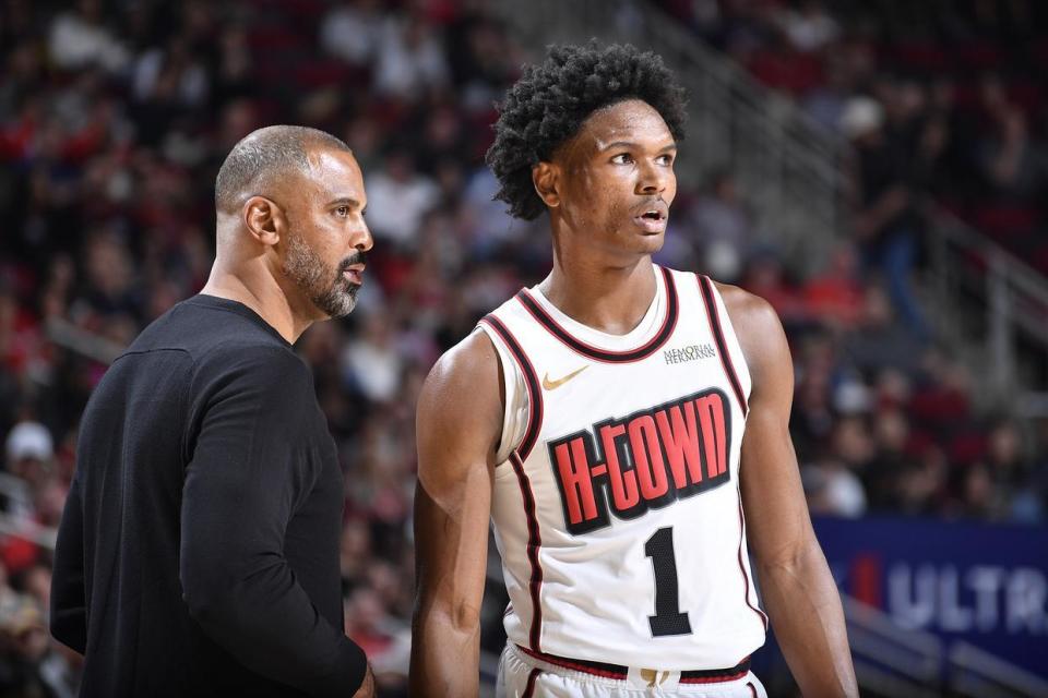 3场投进19记三分！火箭后场双射手崛起，可取代范乔丹，未来首发现雏形