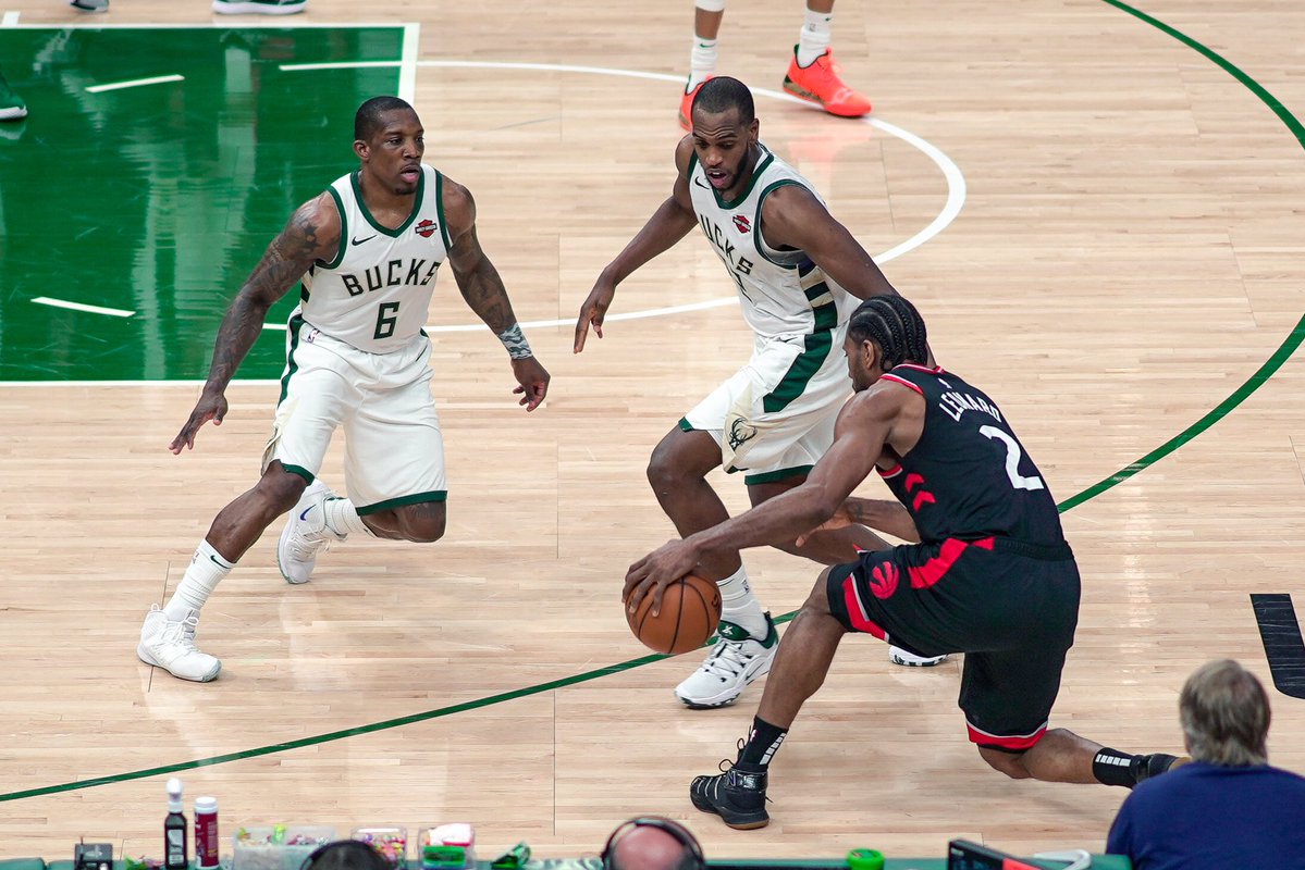 伦纳德空砍31分洛瑞7记三分，字母哥24+14雄鹿逆转猛龙 - 球迷屋