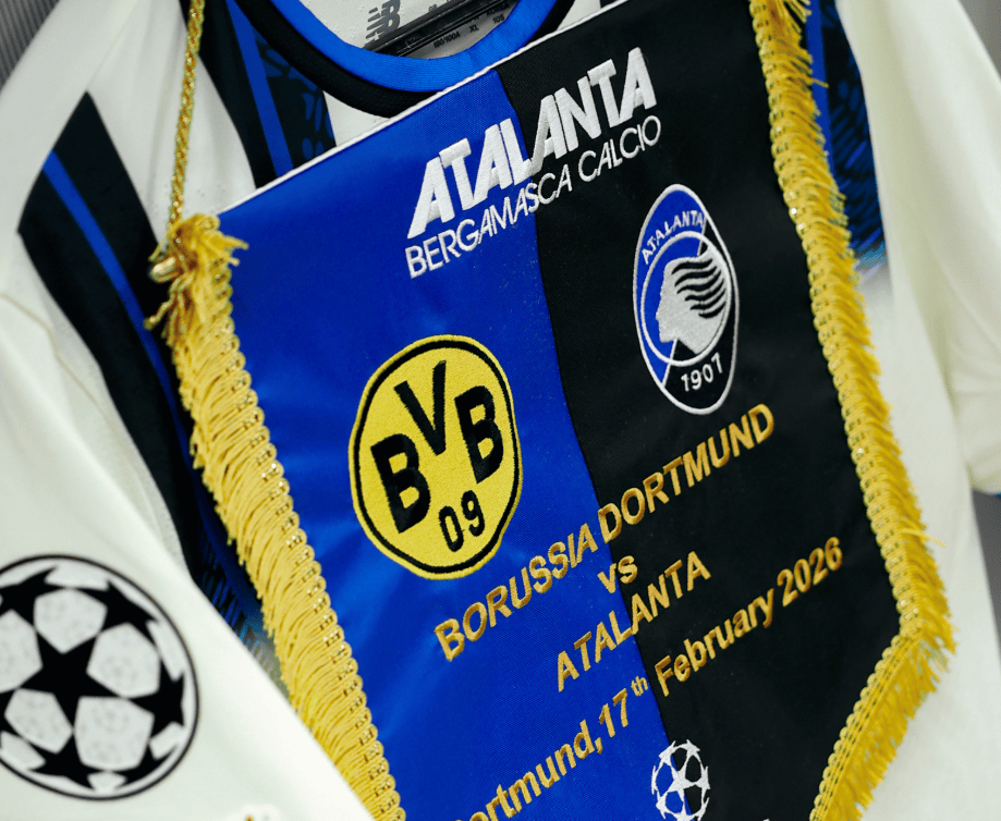 多特蒙德大巴因交通堵塞迟到，vs亚特兰大推迟15分钟