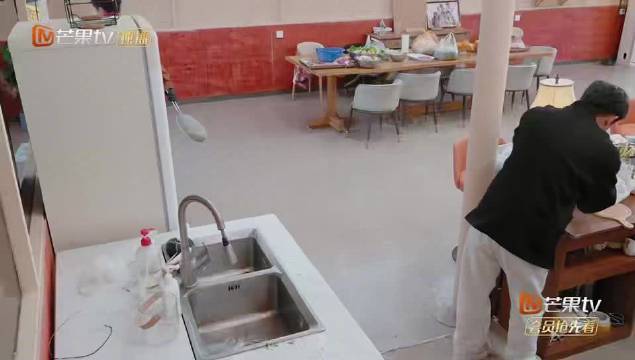 俞灏明猪肝翻车后自信推荐佛跳墙