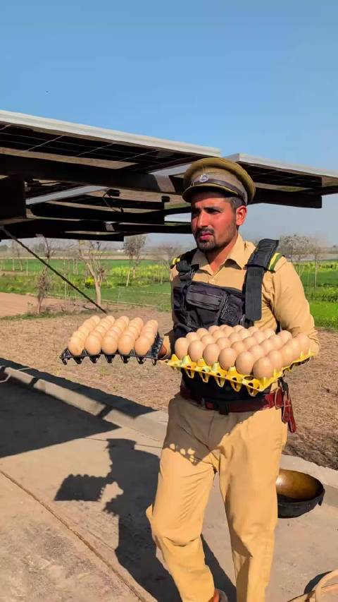 这蜘蛛侠这一顿操作我还以为男人要得救了，结果还是被砸了