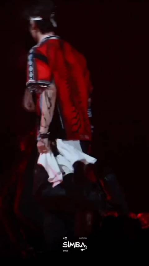 侯明昊多角色演绎引关注