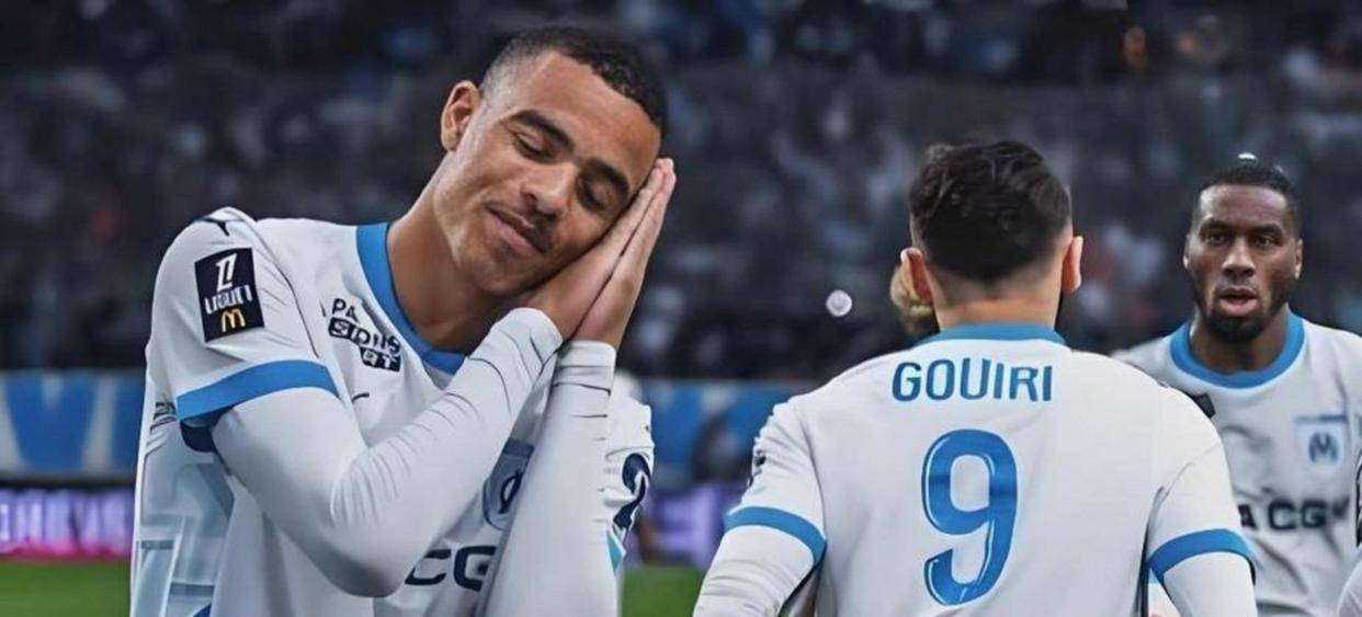 格林伍德在马赛月薪41.5万欧,生活简朴几乎不逛街不泡吧,每天只在训练场和家之间两点一线_球场_曼联的_欧冠