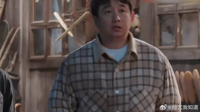 客户送来食材，黄磊以为直接拿走，结果还要套圈