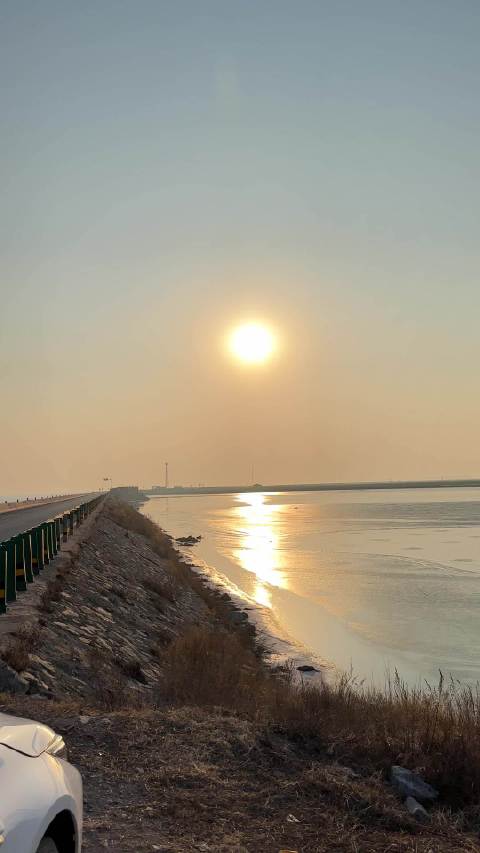 山里的黄昏，容易让人想起旧事 今日model：妹妹 我 文案：《士兵突击》