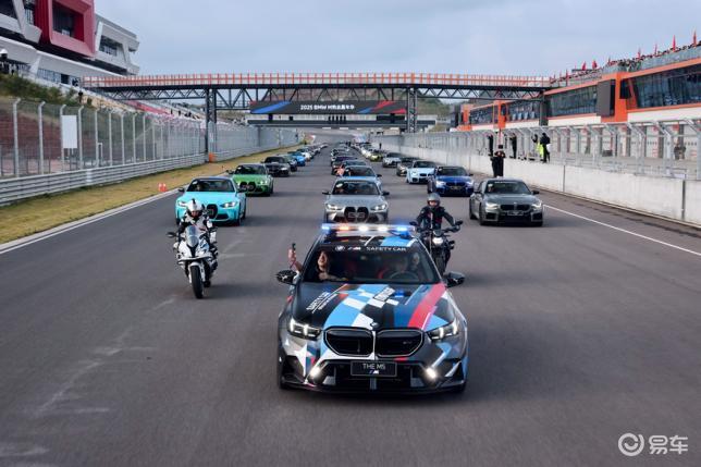 94.39万元！宝马M3旅行版正式上市！M2C亮相！