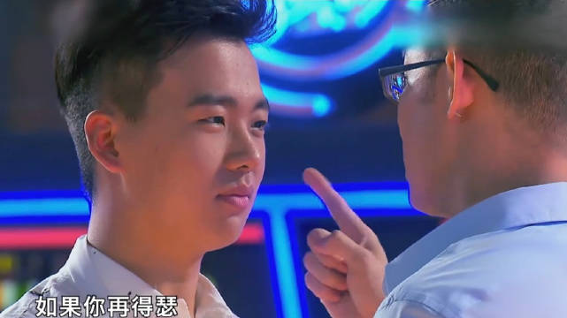 郭麒麟被逼芥末刷牙，秦海璐怒怼评委