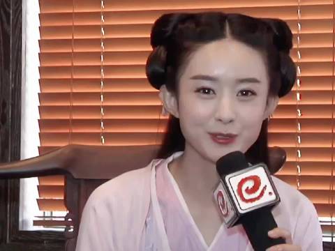 “我被告知圆脸演不了女主角 但我打破了这个告知 这是属于赵丽颖的时代”