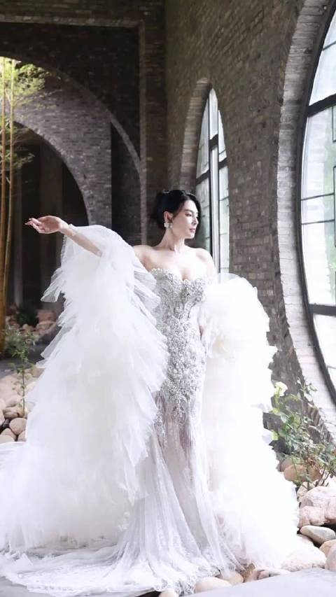 张雨绮初五发视频营业未回应葛晓倩事件