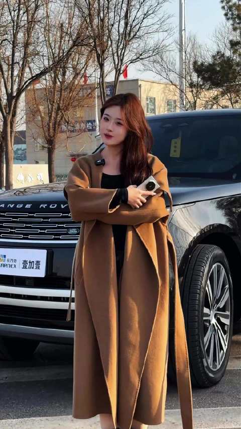 你开着路虎揽胜回乡，老叔都会让你坐在饭局中央