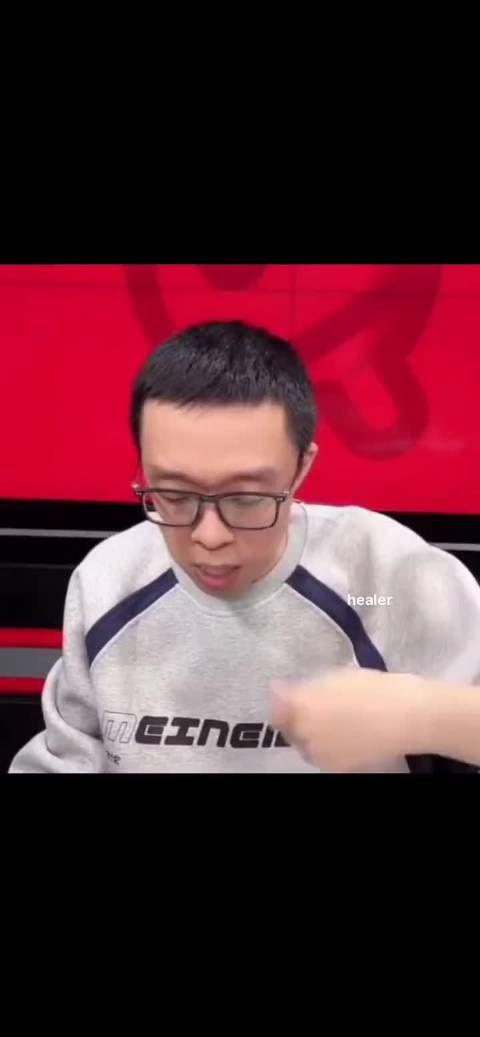 王楚钦孙颖莎复盘比赛，小马哥主动担责