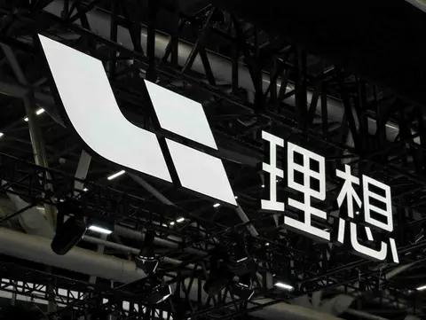 理想L9再升级，增程回归成主攻，纯电悄悄按了暂停键