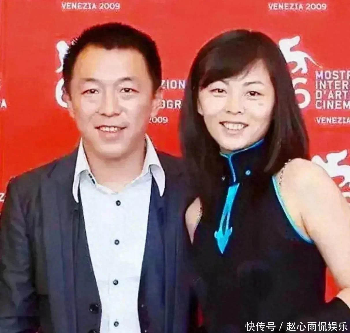 黄渤家宴曝光：妻子罕见出镜“全家共用一张脸”藏着最暖的烟火气