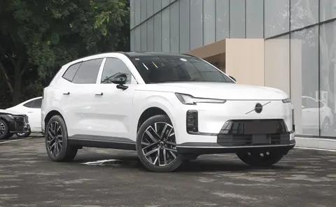 限时26.99万元起，外观简约时尚，沃尔沃XC70上市！