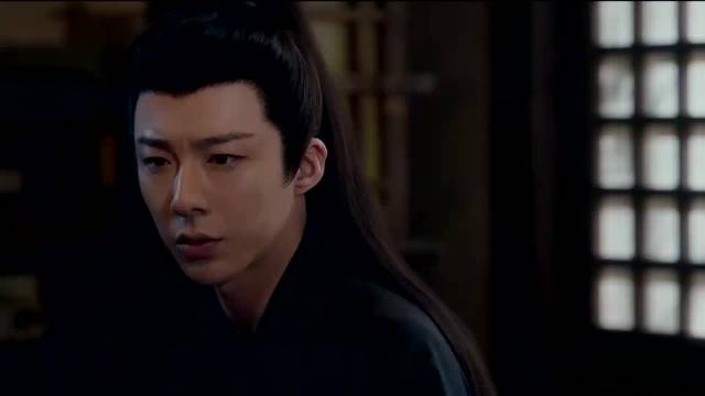 折腰：魏劭跟小乔同房，第二天被小乔直勾勾盯着，瞬间脸红