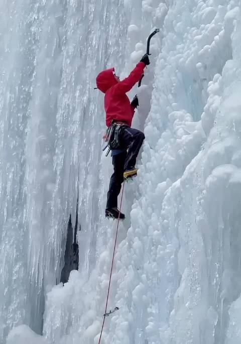 王一博坚守初心，热爱演艺事业