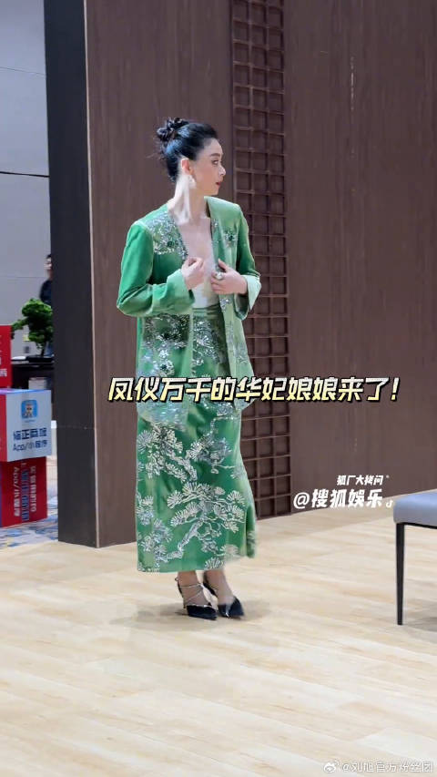 华妃、眉姐姐、夏冬春同框，三位娘娘各有各的美～甄嬛传蒋欣微博VC计划