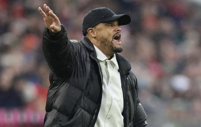 孔帕尼：赢下比赛拿到三分最重要，戴维斯伤势不算太严重