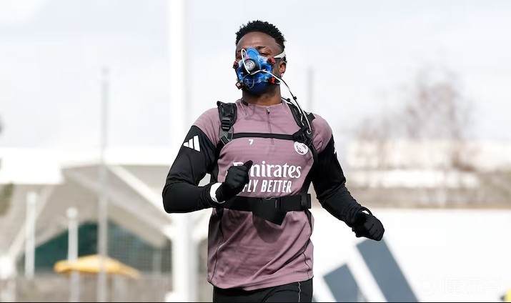 阿斯:维尼修斯本轮西甲五黄停赛，将随平图斯进行专项训练|皇家马德里|维尼修斯|平图斯|懂球帝