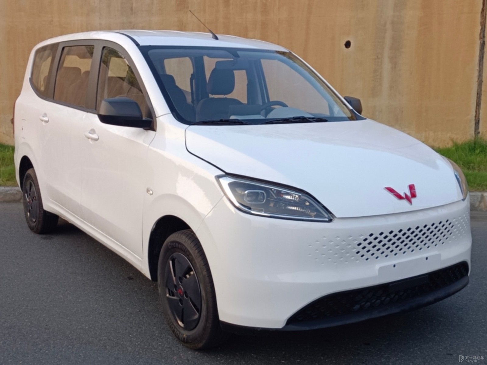 新款五菱宏光的储物空间大吗?