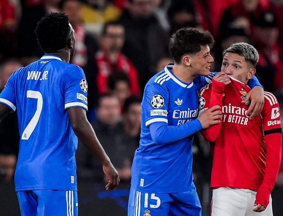 证据确凿！赫伊森转发辱华言论，皇马力挺维尼修斯，球迷要求重罚