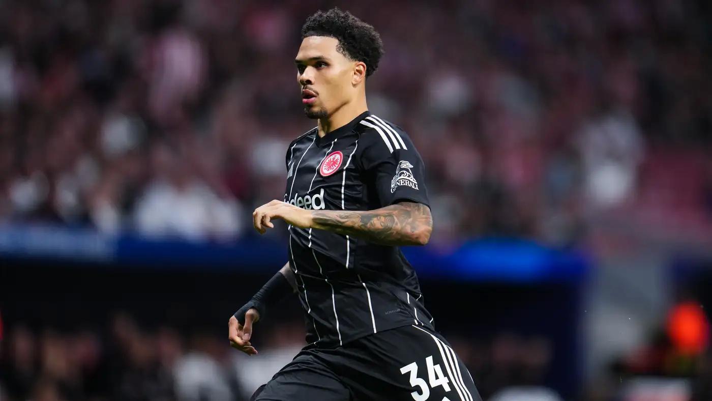 法兰克福后卫科林斯谈对阵拜仁:我们想赢比赛会为此拼尽全力