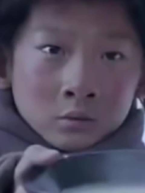 他就是电影《智取威虎山》里面的小栓子！