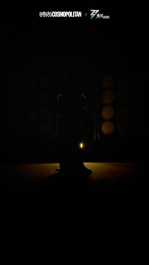 王珞丹新作暗恋者的救赎携手俞笑演绎暗夜之光