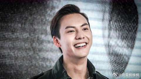 你没有见过的陈伟霆，磁性嗓音演唱《南方有乔木》主题曲，太好听