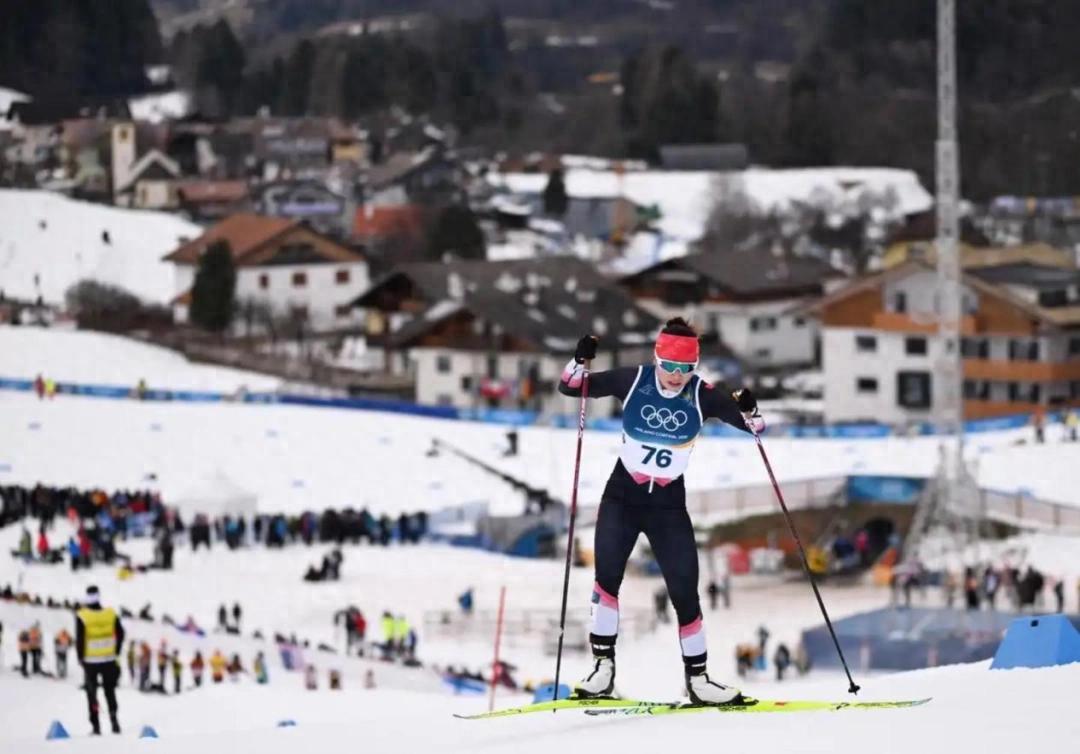 跟着天眼逛冬奥｜冲向阿尔卑斯山！一个贵州姑娘的“雪上马拉松”