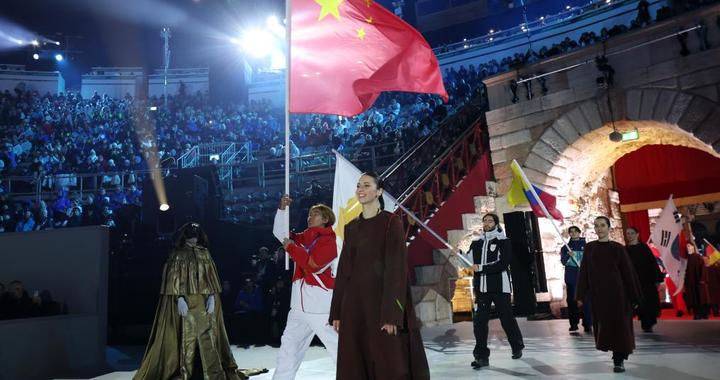 冬奥会 | 四十六载冰雪路 辉映绚丽中国红——写在米兰冬奥会中国健儿再创历史之际